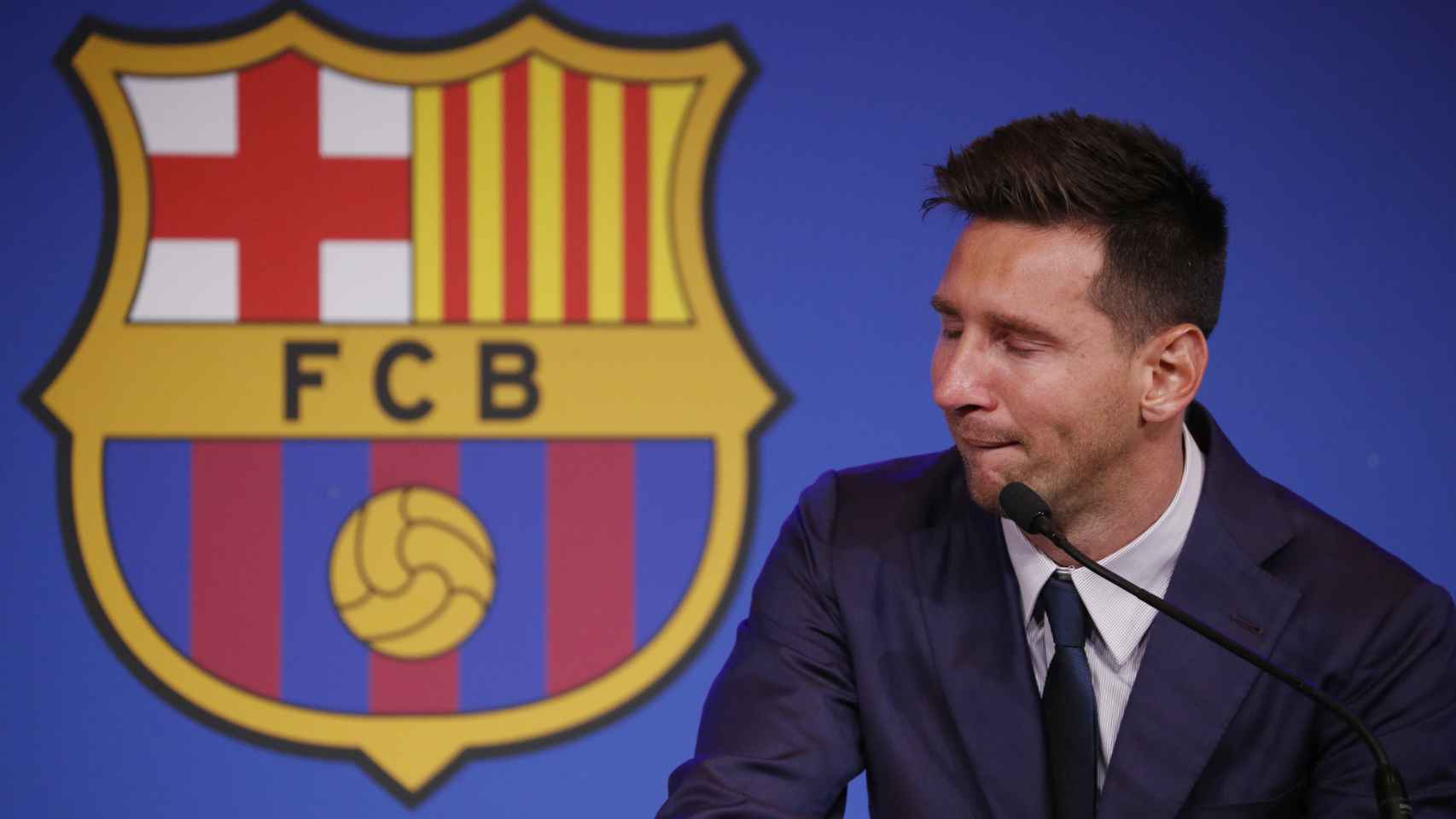 Leo Messi, emocionado en la rueda de prensa de su despedida del Barça
