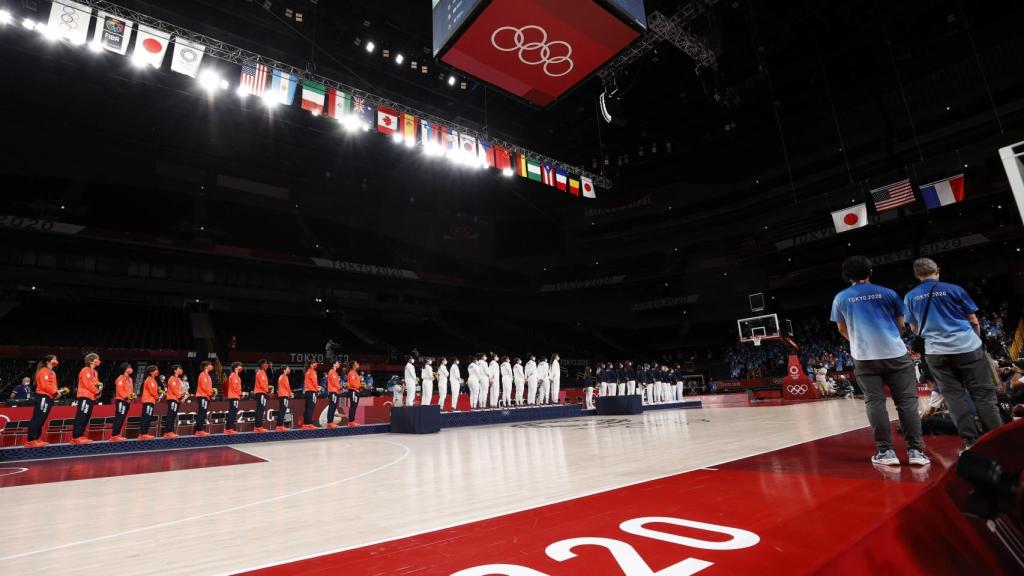 Podio olímpico de baloncesto femenino en los Juegos Olímpicos de Tokio 2020