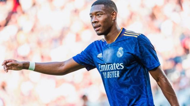 David Alaba, en un partido con la camiseta azul del Real Madrid