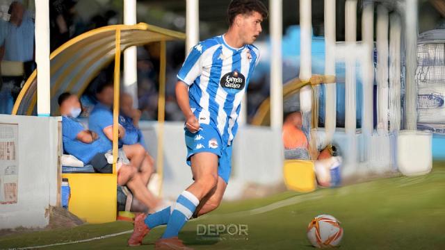 Trilli en un partido con la camiseta del Deportivo.