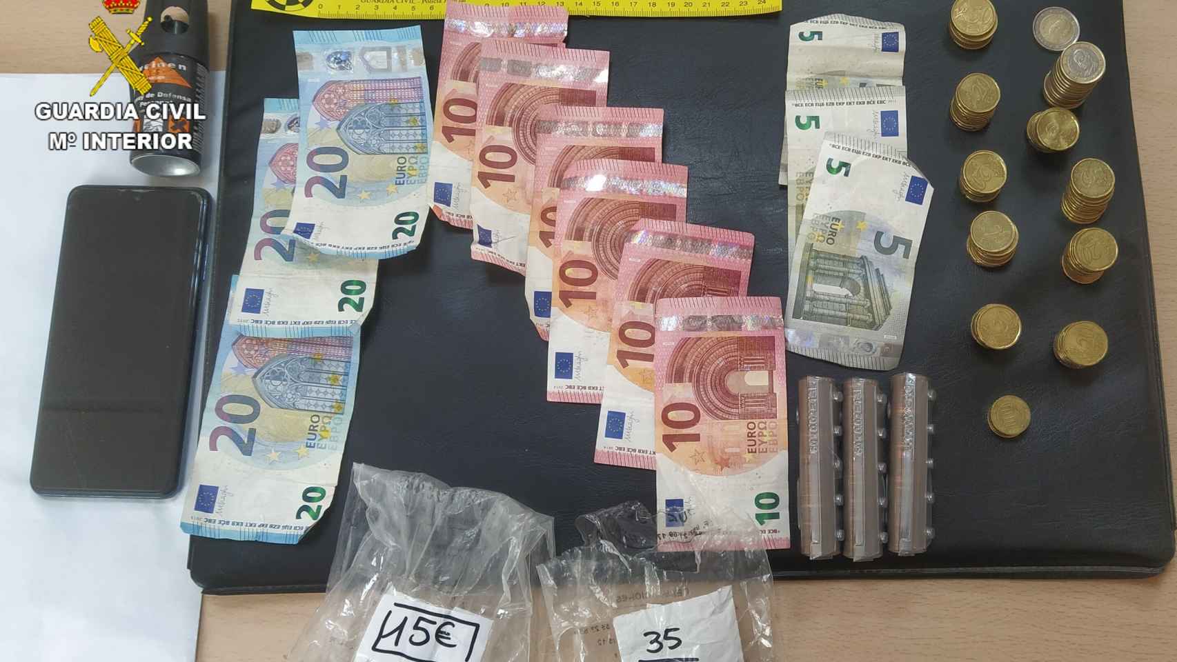 Teléfono móvil y dinero recuperado robo en Villacañas