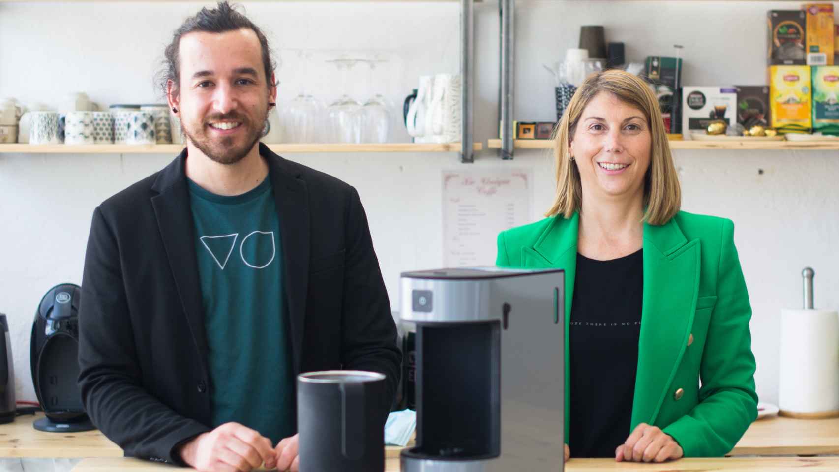 Javier Vidorreta y Ana Martínez son los fundadores de la startup navarra Almotech que prevé dar el salto al mercado en 2022.
