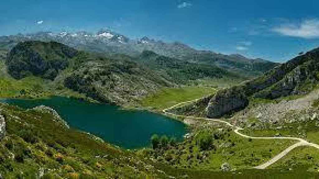 Covadonga y sus lagos