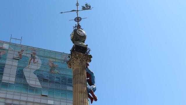 Spider-Man trepa por el Obelisco en Viñetas desde O Atlántico 2023