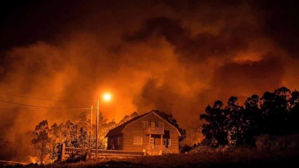 Incendio en Galicia en una foto de archivo.