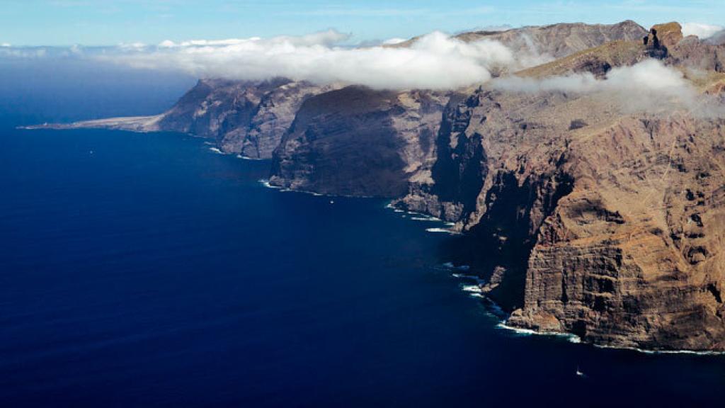 La ruta más conocida desde Masca a los acantilados de Los Gigantes (Tenerife).