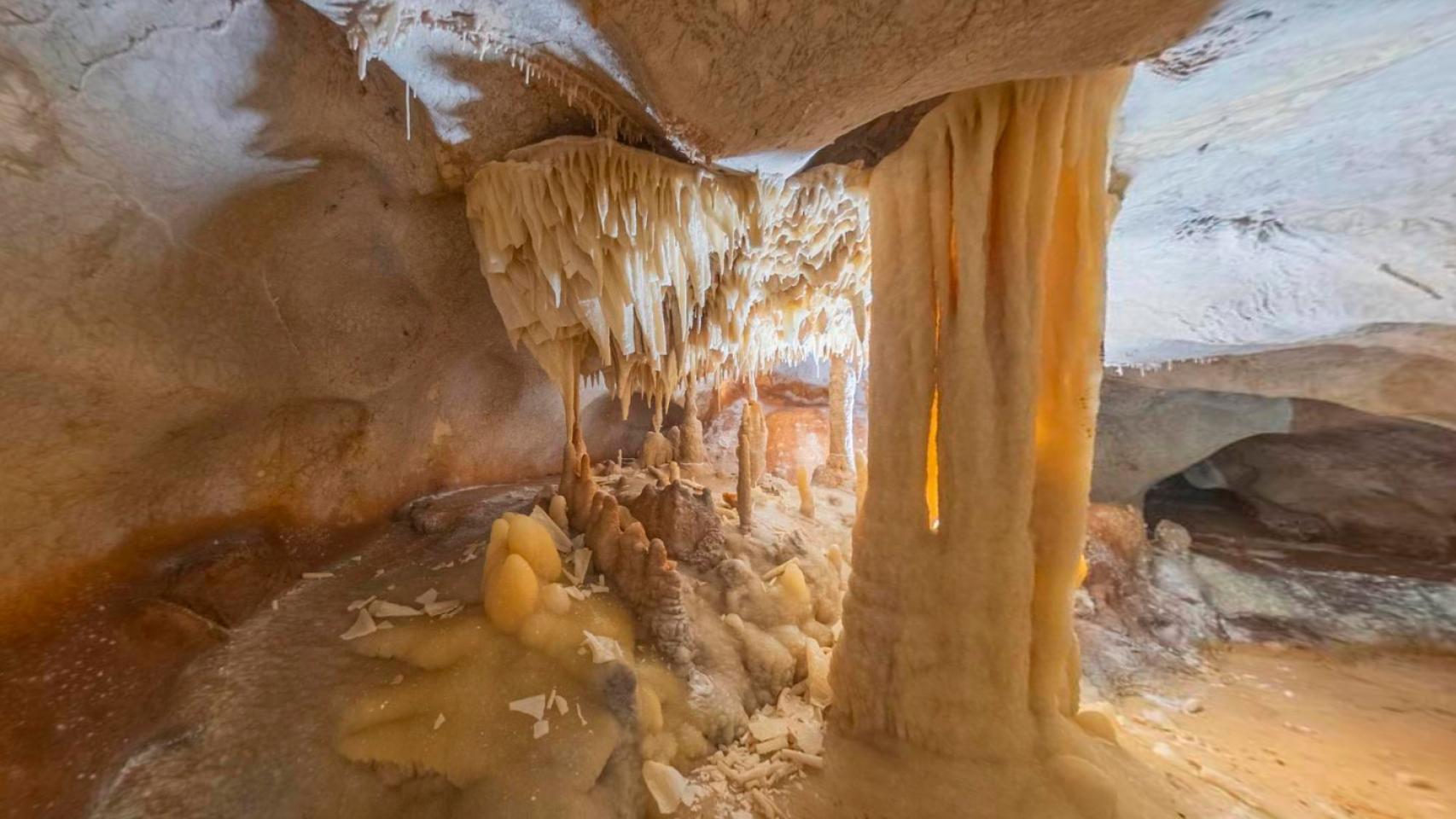 Otra imagen del interior de la cueva.