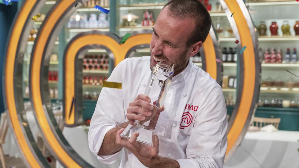 En la final, Arnau cocinó junto al chef Dabiz Muñoz.