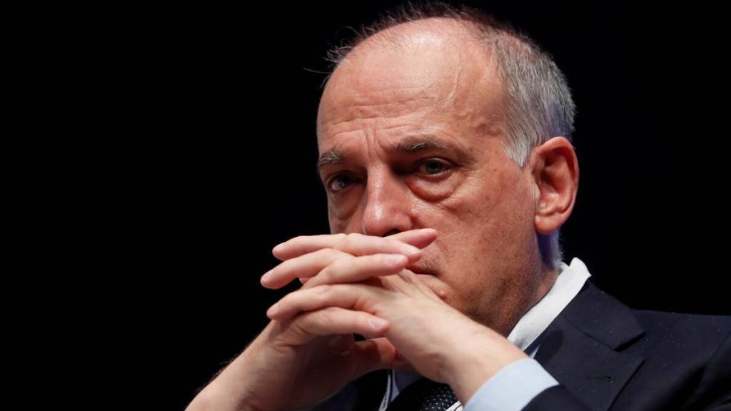 Javier Tebas, pensativo durante durante una aparición pública.