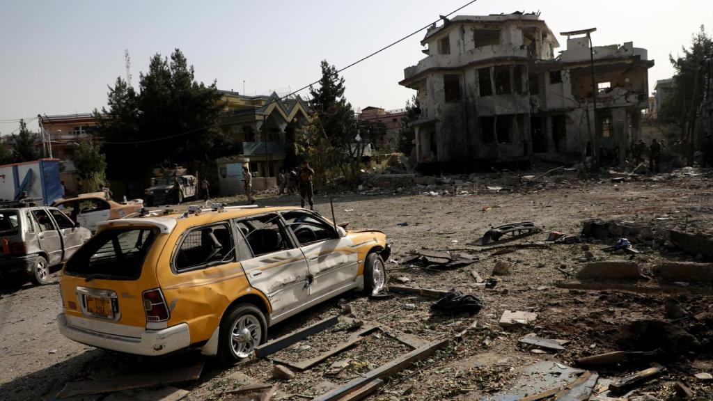 Daños provocados por un coche bomba en Kabul, el pasado 4 de agosto.