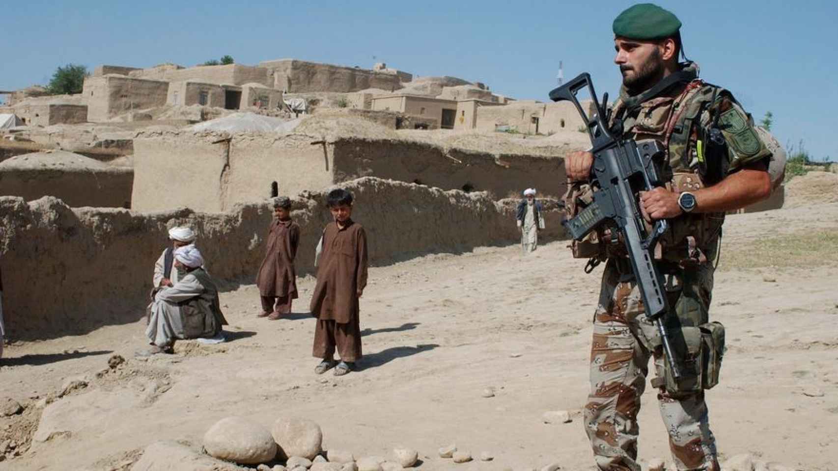 Un soldado español durante una patrulla al suroeste de Kabul.