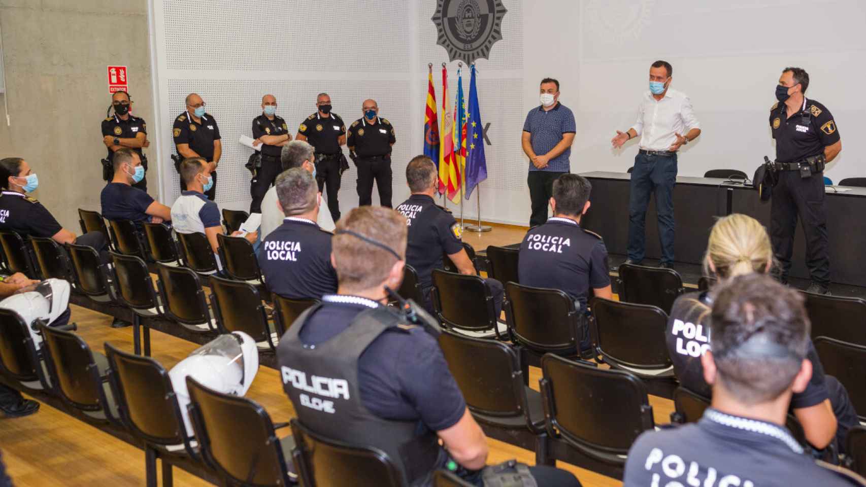 El alcalde, Carlos González, el concejal de Seguridad, Ramón Abad y el jefe de la Policía Local, César Zaragoza.