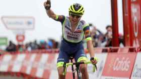 Rein Taarmäe celebra su victoria en la 3ª etapa de La Vuelta 2021