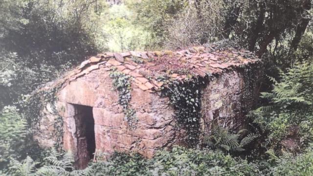 Uno de los molinos de la senda del municipio coruñés.