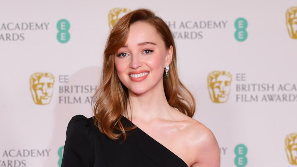 El futuro en 'Los Bridgerton' de Phoebe Dynevor queda en el aire tras fichar por una serie de Amazon.