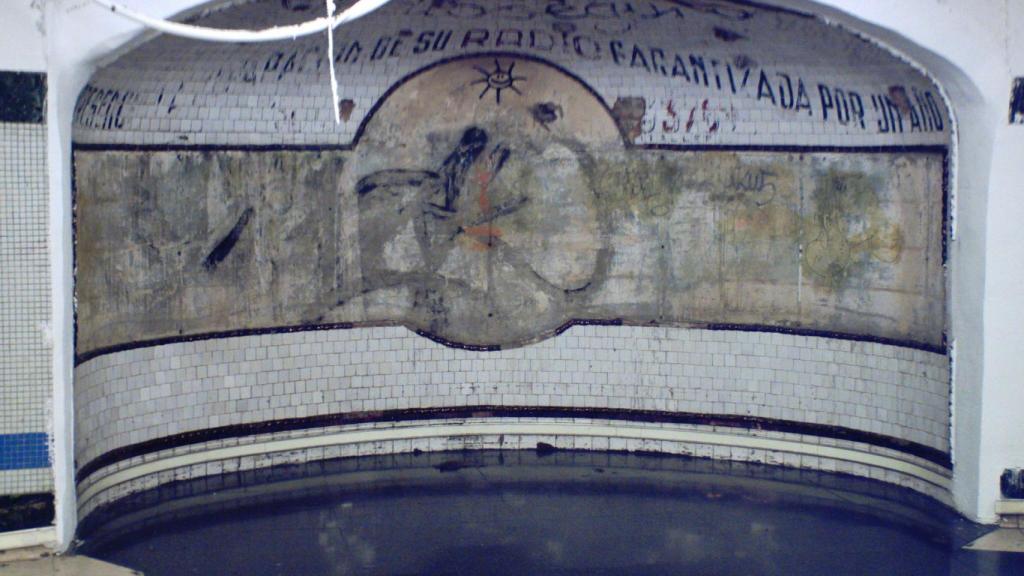 Vestigios de los azulejos originales de Palacios en la estación de Bilbao.