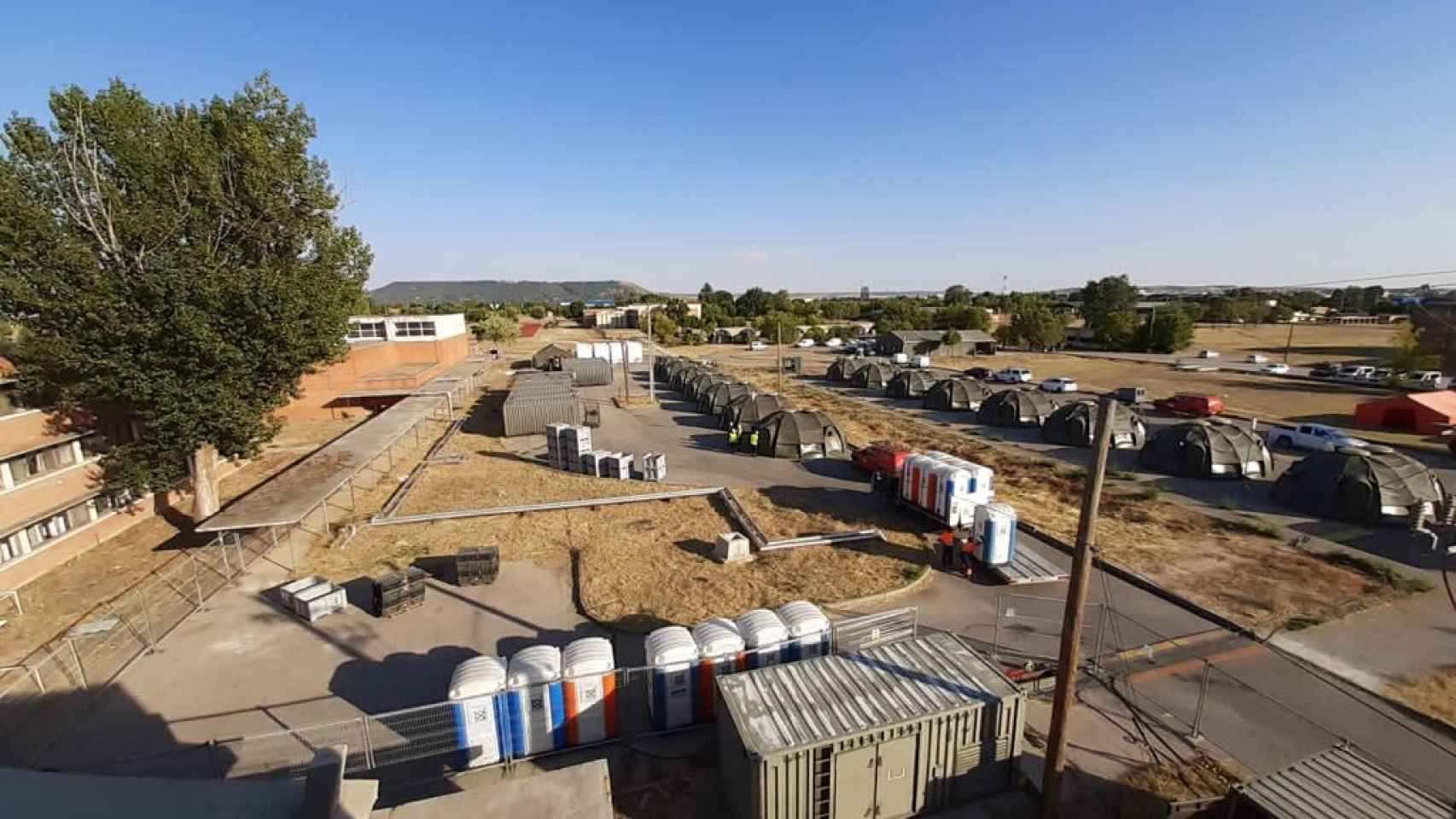El gobierno alojará a Los afganos ‘españoles’ en un campamento en la base de torre Jon