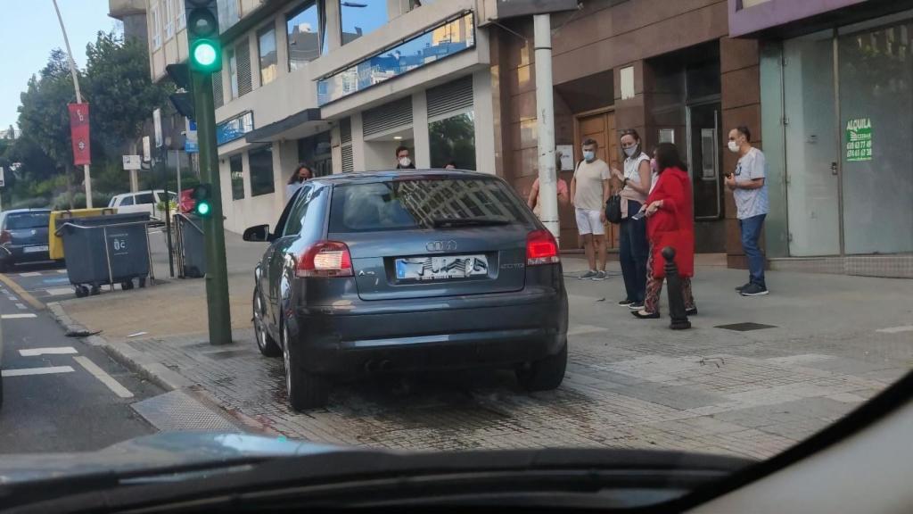 Atropellada una mujer en un semáforo de Alfonso Molina, en A Coruña