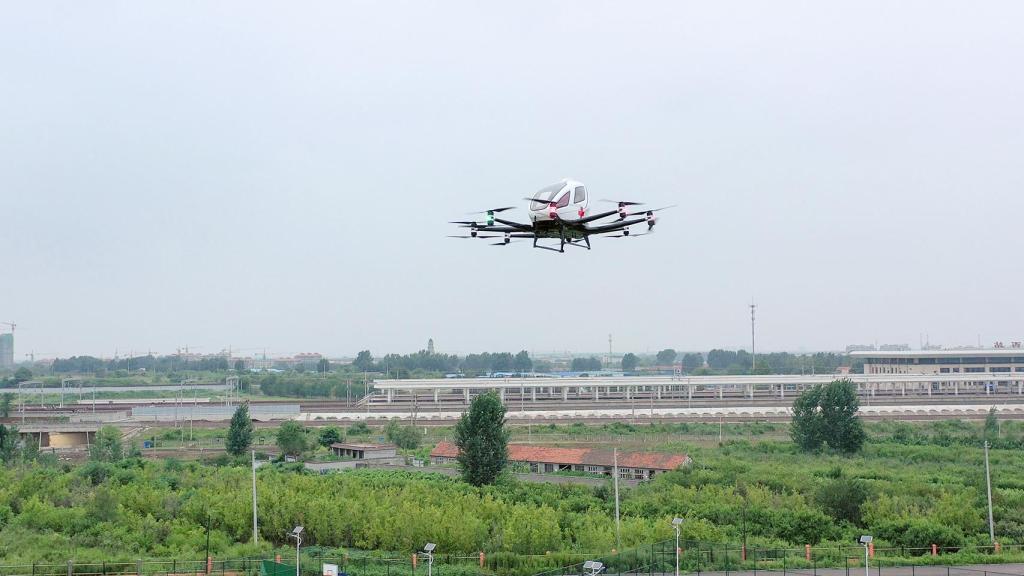 Falcon B Series en pleno vuelo.