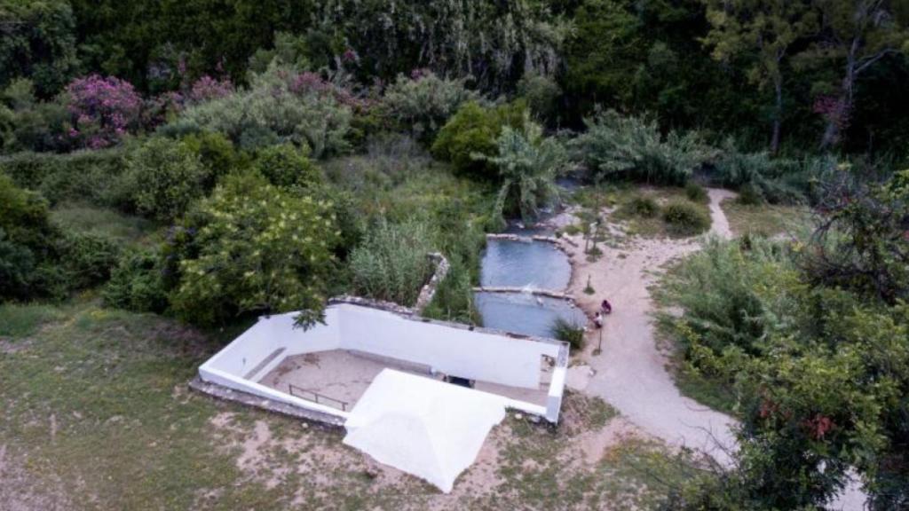 Los baños romanos de la Hedionda están en mitad de un hermoso paraje natural