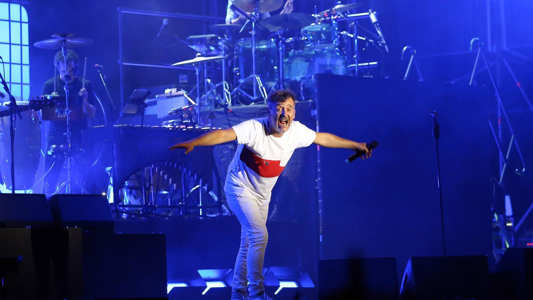 Brillante actuación de Love of Lesbian en la Plaza de Toros de Toledo