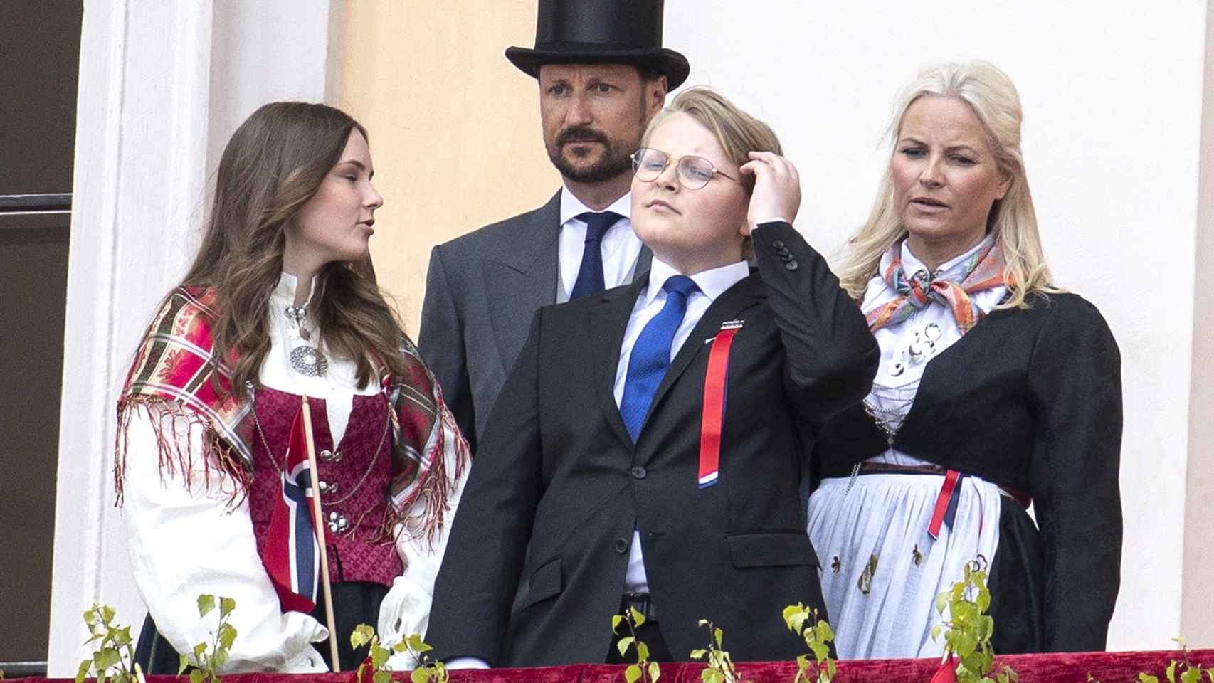 Los Prínicipes de Noruega y sus hijos.
