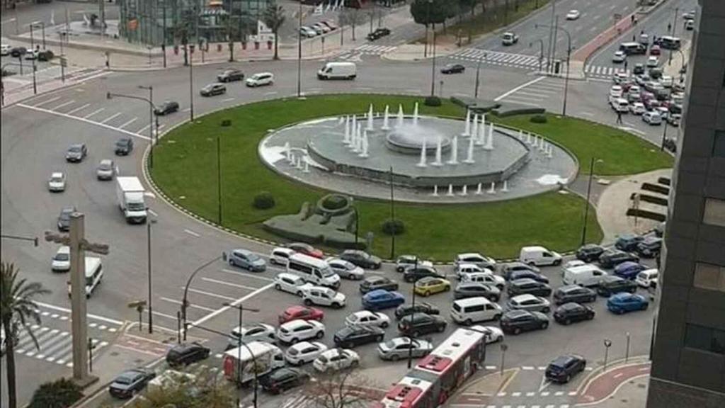 Atasco en Valencia tras el fin del estado de alarma.