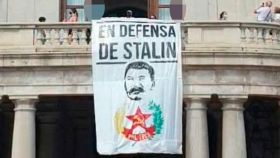 La pancarta de Stalin, este lunes en el Ayuntamiento de Valencia.