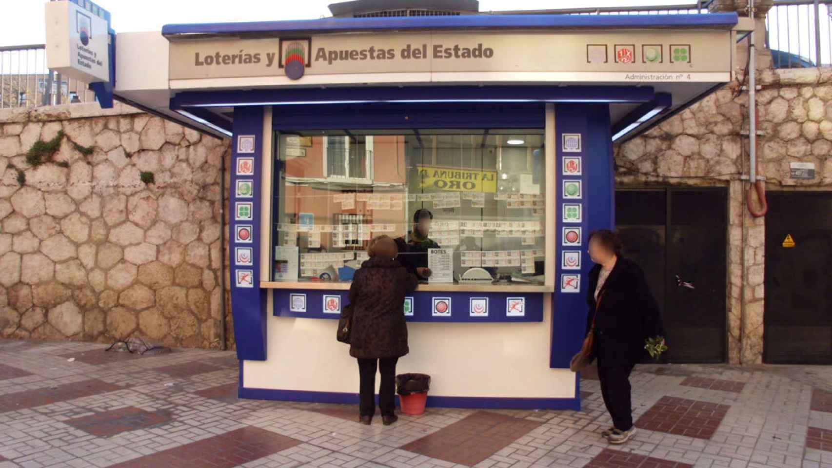 La administración de lotería de la Tribuna de los Pobres.