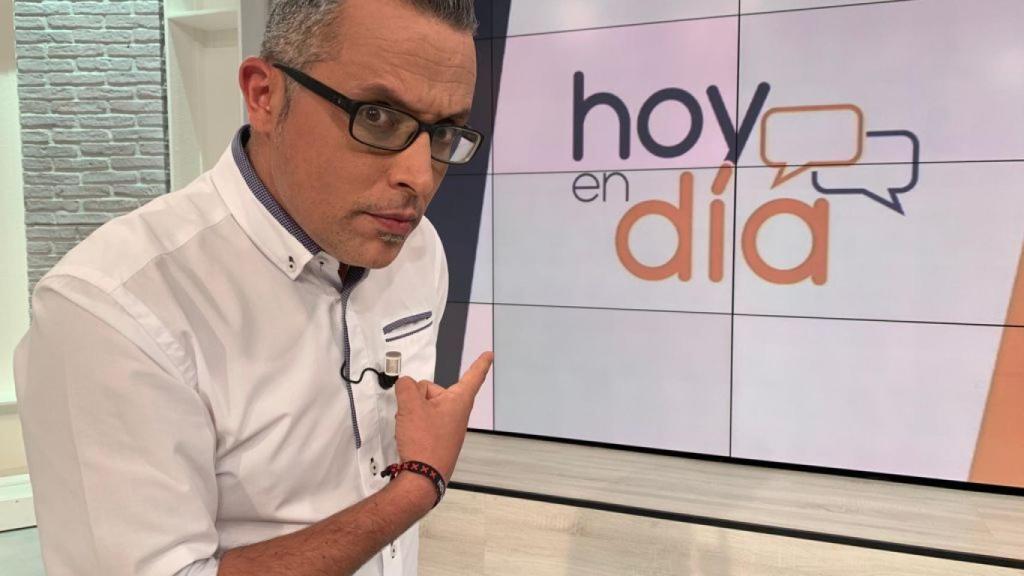 Carlos Pariente en el plató de su programa de Canal Sur.