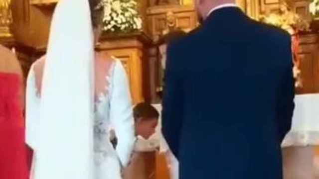 El momento de gloria de Adrián en la boda.