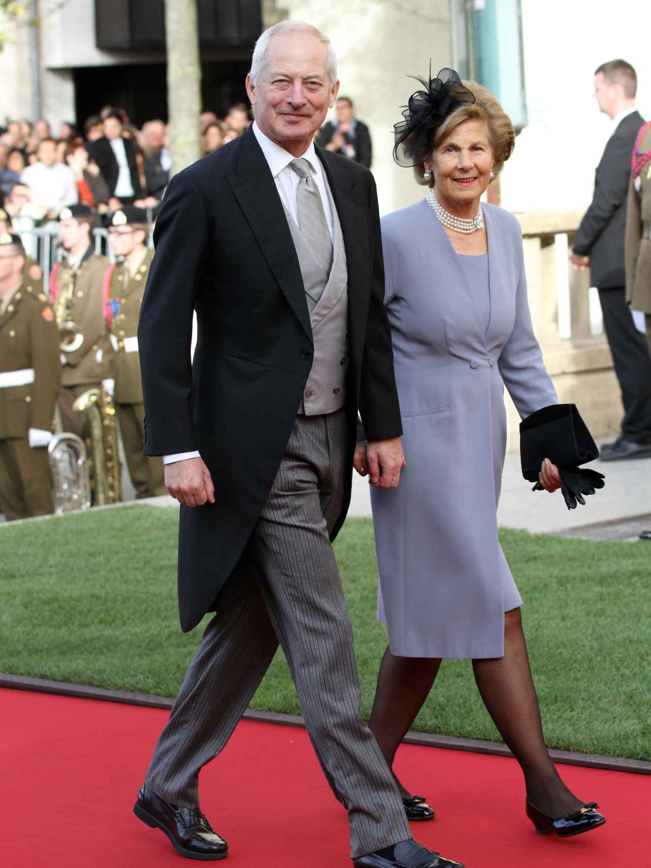 El príncipe Hans-Adam de Liechtenstein y la princesa Marie durante la boda religiosa del Gran Duque Guillaume de Luxemburgo y Stephanie de Lannoy en Luxemburgo, el 20 de octubre de 2012.
