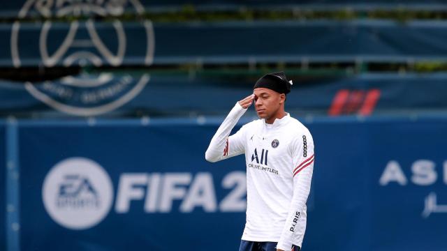 Kylian Mbappé, durante un entrenamiento con el PSG