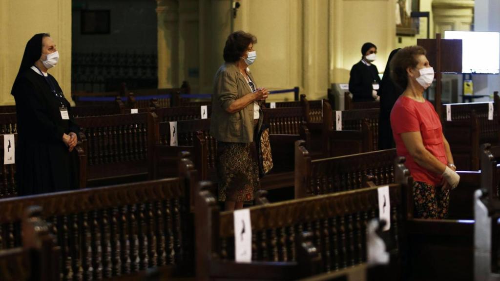 Imagen de archivo de la celebración de una misa en la Catedral de Málaga.