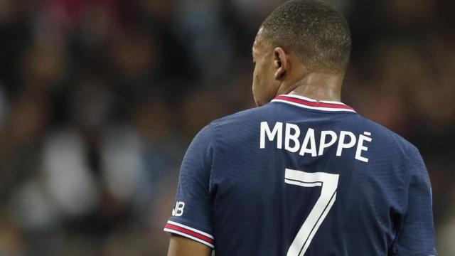 Kylian Mbappé, en un partido del PSG durante la temporada 2021/2022