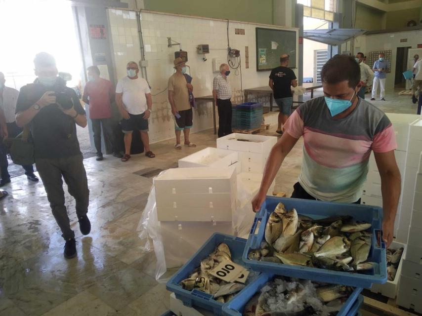 Una subasta de género del Mar Menor en la Lonja de Pescado de Lo Pagán.