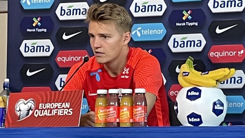 Martin Odegaard, en rueda de prensa con la selección de Noruega