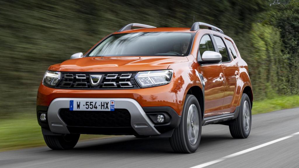 El Dacia Duster incorpora cambios en los faros, más equipamiento y nuevos motores.