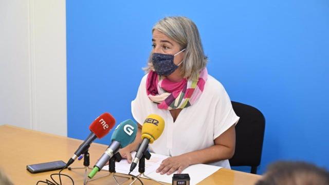 La portavoz de la Marea Atlántica, María García, en rueda de prensa.