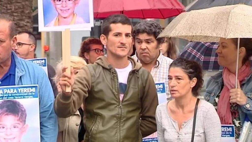 Juan Francisco en una concentración para que se haga justicia por la desaparición de Yeremi.