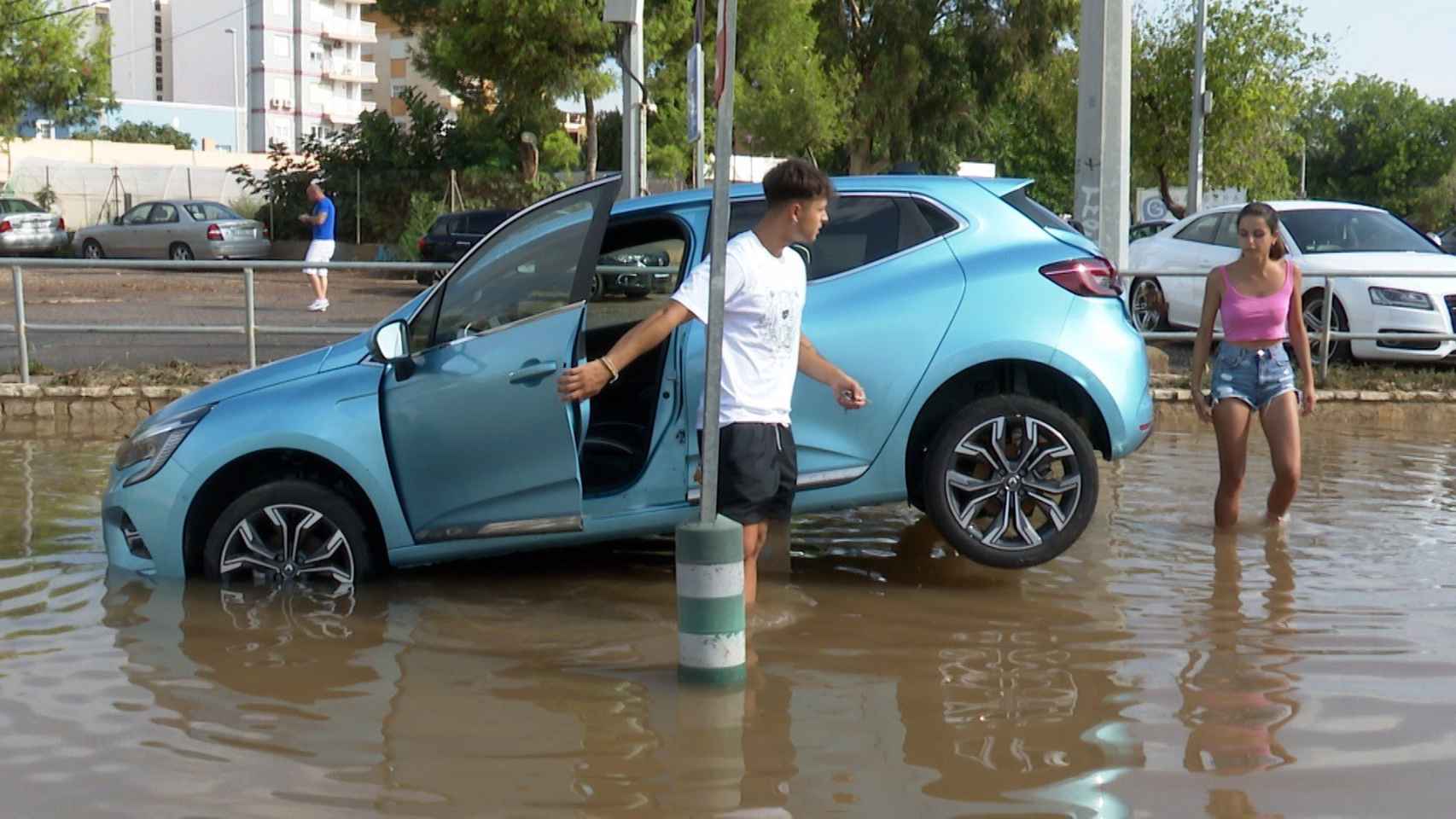 Inundaciones en Sagunto (Valencia) tras una tromba de agua  este 30 de agosto de 2021.