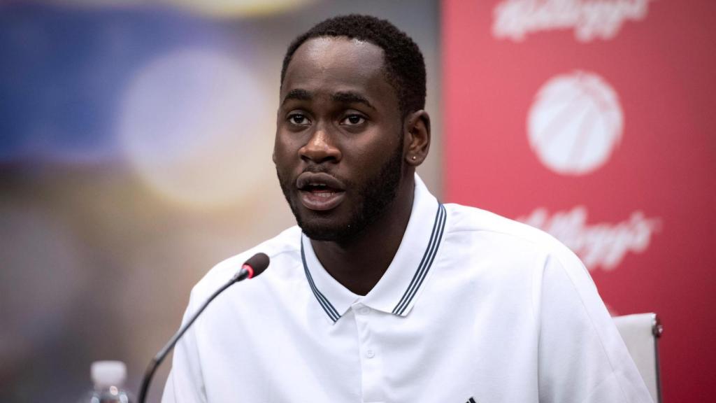 Usman Garuba, en rueda de prensa con los Houston Rockets