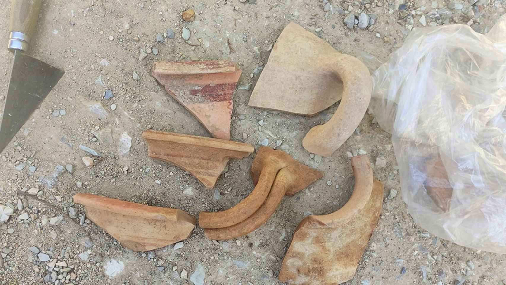 Entre los restos encontrados hay un importante conjunto de material cerámico.