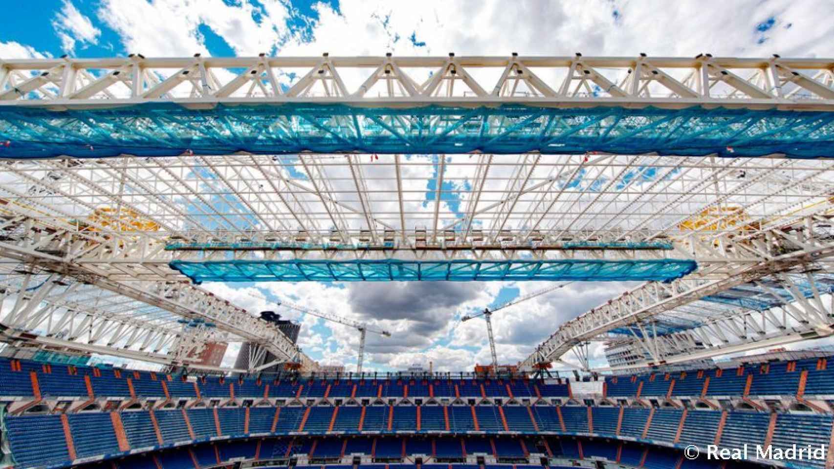 Estadio Santiago Bernabéu en obras