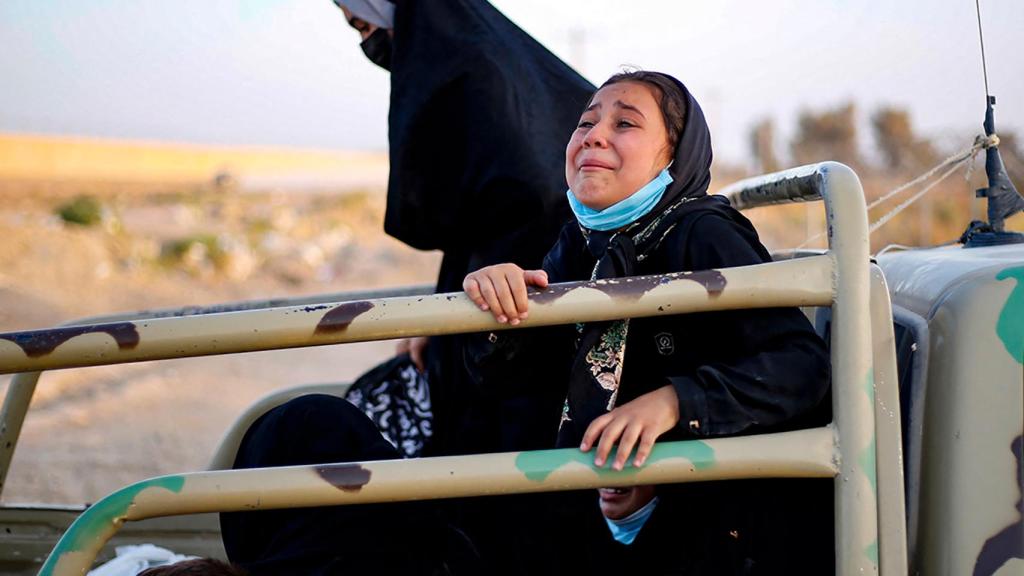 Una joven en la frontera de Afganistán con Irán.