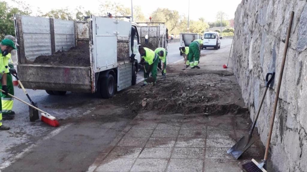 Intenso trabajo de limpieza del rastro de la DANA en Toledo