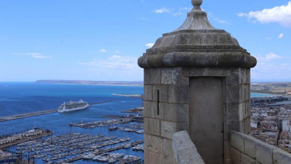 Vistas desde el castillo de Santa Bárbara.