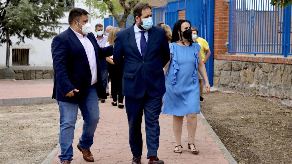 Paco Núñez, presidente del PP de CLM, en Lagartera (Toledo)