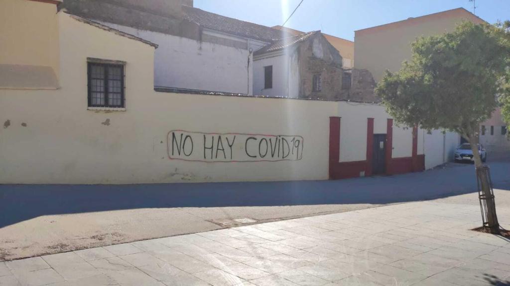 Imagen de una de las pintadas en las calles de Málaga.