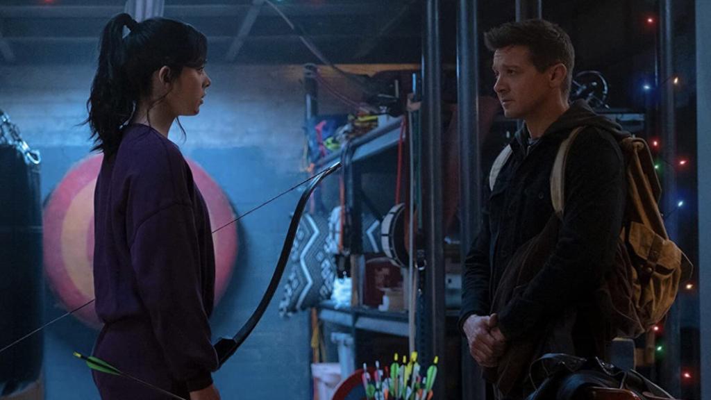 Hailee Steinfeld y Jeremy Renner protagonizan 'Ojo de Halcón'.